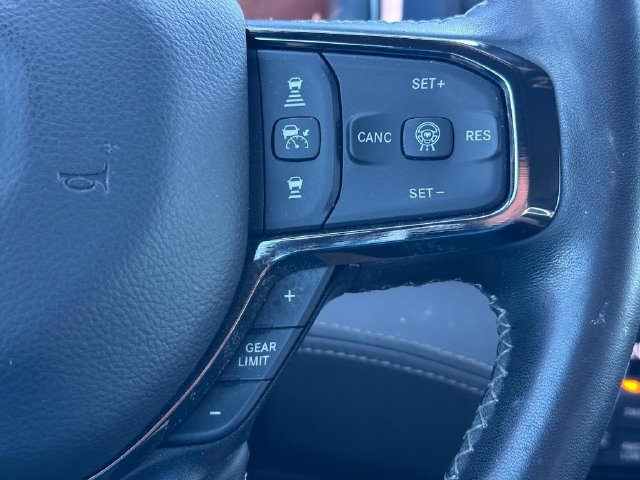 Used 2025 RAM 1500 Limited AWD/4WD image 21
