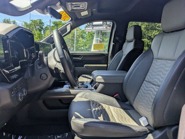 Used 2024 Chevrolet Silverado 1500 ZR2 w/ Technology Package AWD/4WD image 17