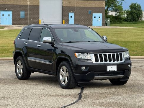 Used 2013 Jeep Grand Cherokee Limited w/ Luxury Group II AWD/4WD image 9