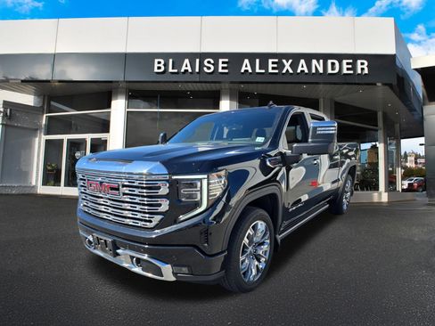 Used 2024 GMC Sierra 1500 Denali AWD/4WD image 8