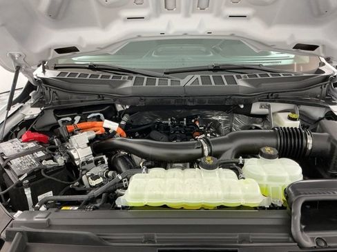 Used 2025 Ford F150 XL w/ Equipment Group 104A Hybrid image 29