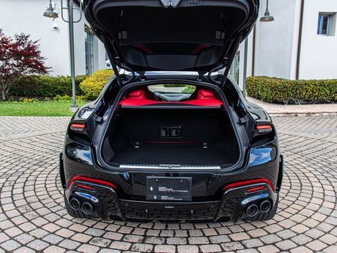 Certified 2024 Ferrari Purosangue AWD/4WD image 22