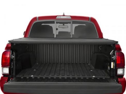 Used 2016 Toyota Tacoma TRD Sport image 12