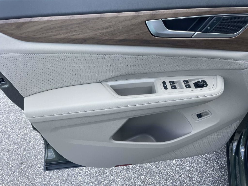 New 2026 Volkswagen Atlas SE FWD image 17