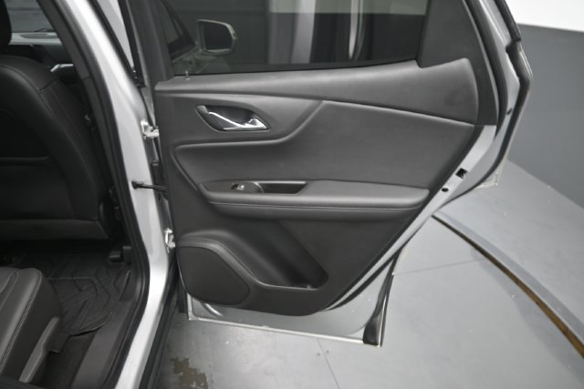 Used 2020 Chevrolet Blazer LT w/ Sound & Technology Package AWD/4WD image 16