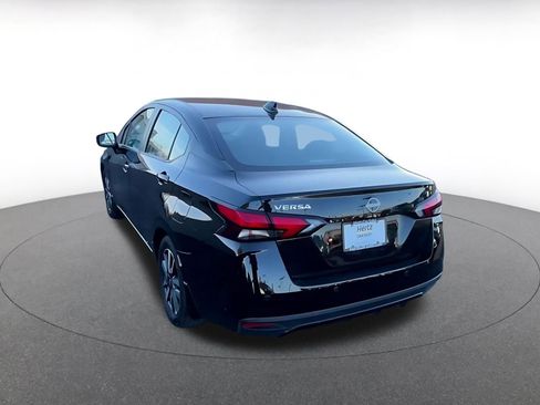 Used 2025 Nissan Versa SV w/ Trunk Package image 11