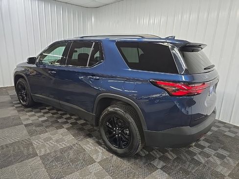 Used 2023 Chevrolet Traverse LT w/ Midnight/Sport Edition AWD/4WD image 9