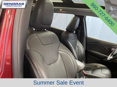 Used 2019 Jeep Cherokee Limited AWD/4WD image 42