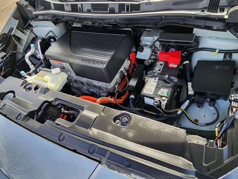 Used 2019 Nissan Leaf SV Plus w/ SV All Weather Package image 17