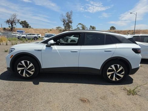 Used 2023 Volkswagen ID.4 Pro AWD/4WD image 2