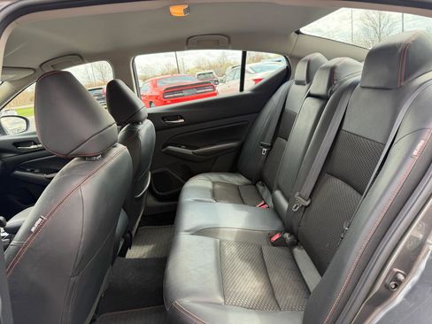 Used 2025 Nissan Altima 2.5 SR image 16