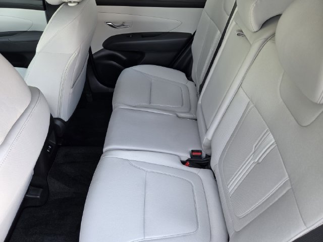 Used 2026 Hyundai Tucson SEL Plus FWD image 35