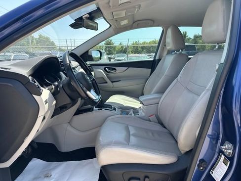 Used 2020 Nissan Rogue Sport SL FWD image 10