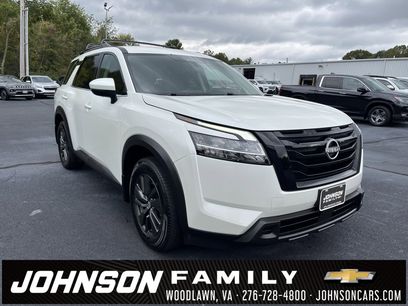 Used 2022 Nissan Pathfinder SV w/ SV Black Package