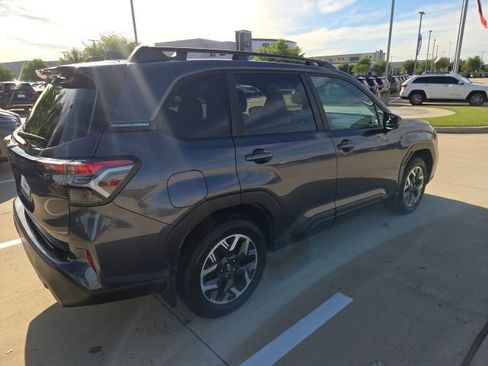 Used 2026 Subaru Forester Premium image 3