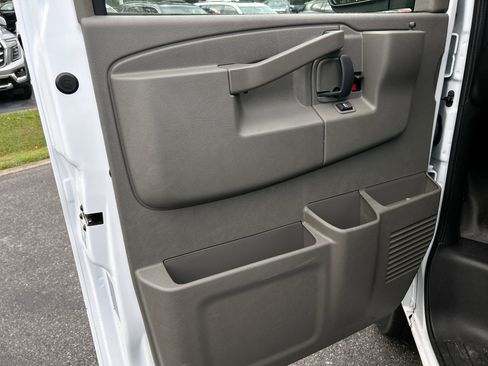 New 2025 GMC Savana 2500 w/ Driver Convenience Package image 14