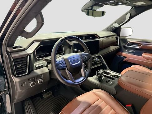 Certified 2025 GMC Sierra 1500 Denali Ultimate image 9