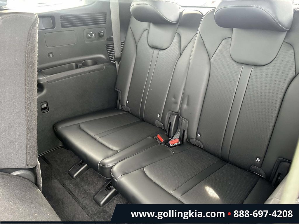 Certified 2026 Kia Sorento EX AWD/4WD image 10