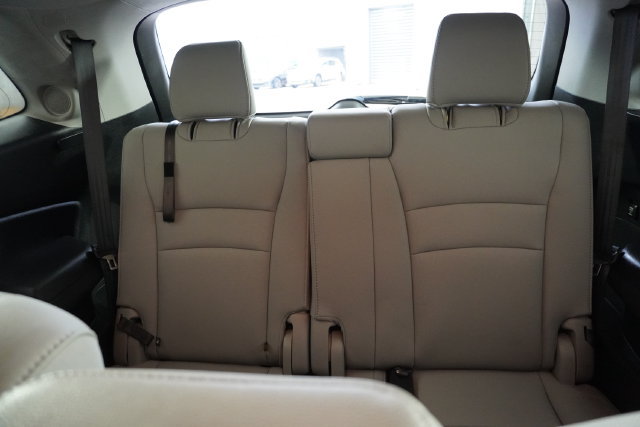 Used 2017 Honda Pilot Touring image 37