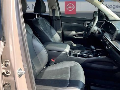Used 2024 Kia Sorento X-Line EX AWD/4WD image 29