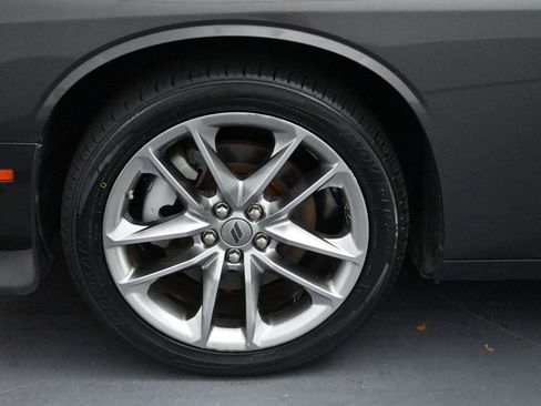 Used 2022 Dodge Challenger GT AWD/4WD image 32