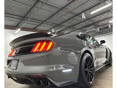 Used 2018 Ford Mustang Shelby GT350 RWD image 13