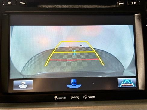 Used 2019 Toyota Highlander Limited image 17