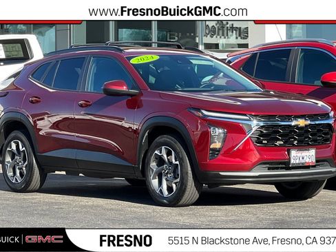 Used 2024 Chevrolet Trax LT w/ LT Convenience Package FWD image 1