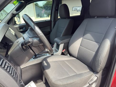 Used 2012 Ford Escape XLT AWD/4WD image 10