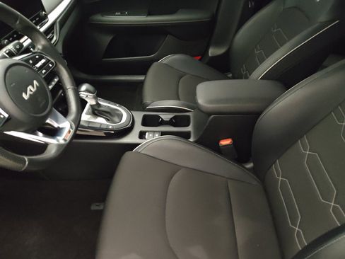 Used 2024 Kia Forte GT-Line w/ GT-Line Premium Package FWD image 17