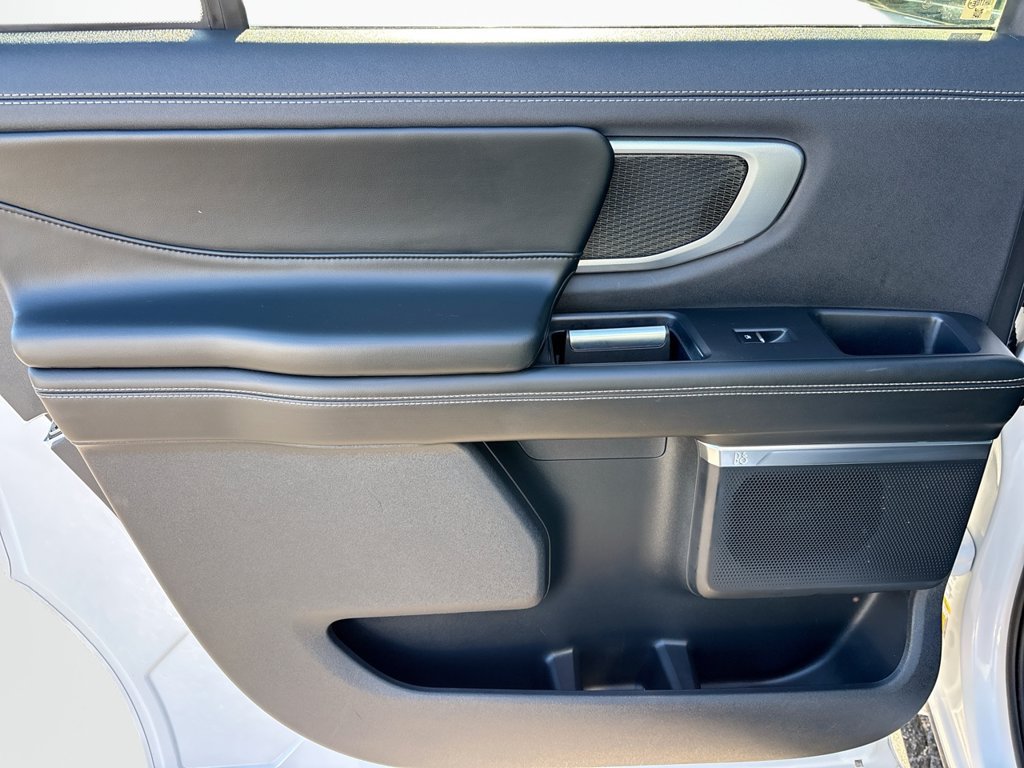 Certified 2025 Ford Expedition Max Platinum w/ Stealth Appearance Package AWD/4WD image 19