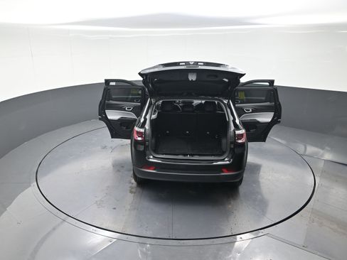 Used 2022 Jeep Compass Latitude w/ Convenience Group image 13