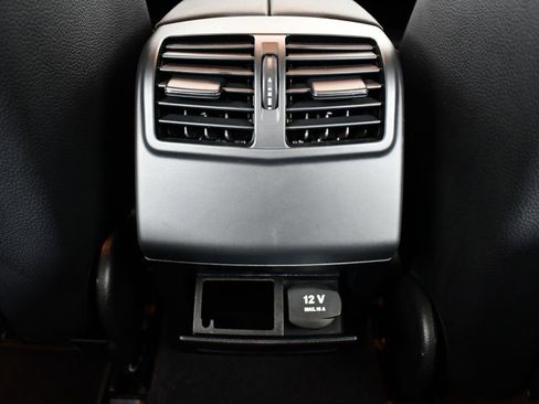 Used 2013 Mercedes-Benz E 350 Sedan image 45