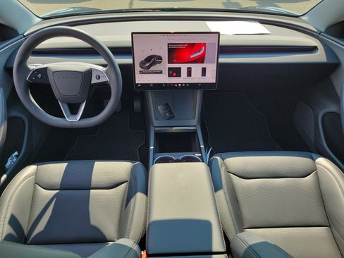 Used 2026 Tesla Model 3 RWD image 9