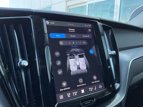 Certified 2023 Volvo XC60 B5 Core w/ Climate Package image 21