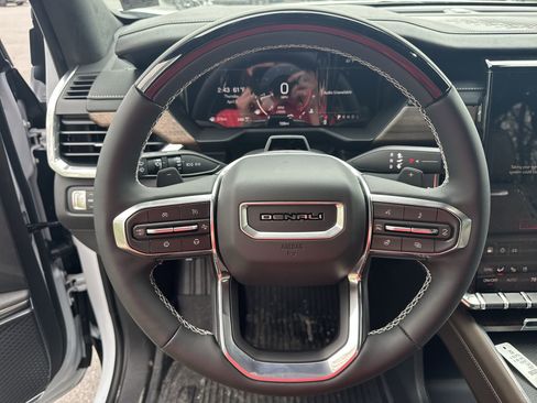 New 2026 GMC Acadia Denali Ultimate w/ LPO, Floor Liner Package image 11