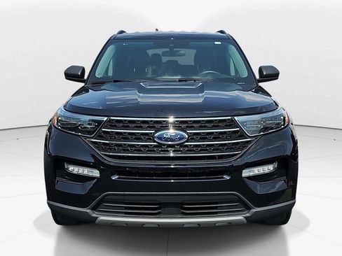 Certified 2023 Ford Explorer XLT w/ Equipment Group 202A AWD/4WD image 10