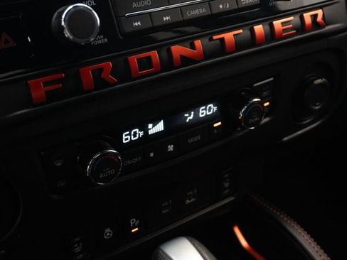 Used 2025 Nissan Frontier Pro-X w/ Pro Convenience Package RWD image 17