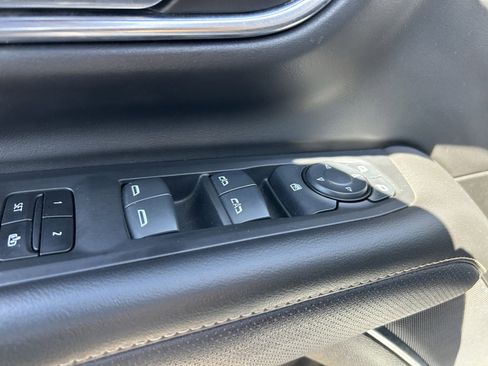Certified 2024 GMC Yukon SLT RWD image 29