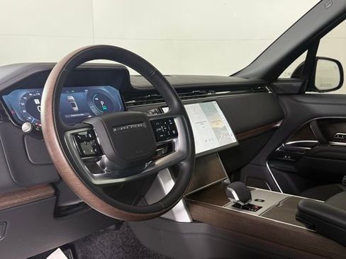 Certified 2025 Land Rover Range Rover Autobiography image 35