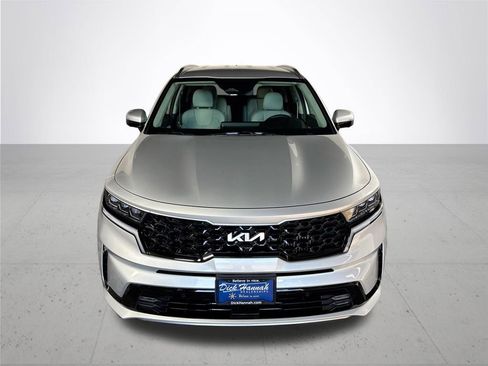 Used 2022 Kia Sorento SX Prestige image 3