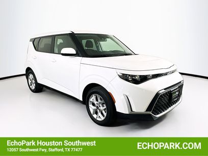 Used 2025 Kia Soul LX w/ LX Technology Package