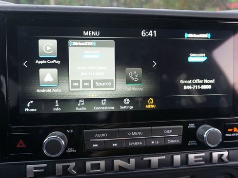 Used 2025 Nissan Frontier SV w/ SV Convenience Package RWD image 11