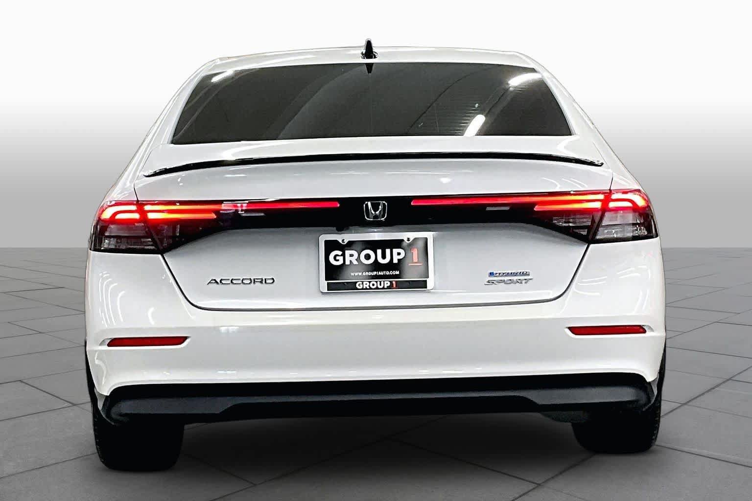 Used 2023 Honda Accord Sport image 4