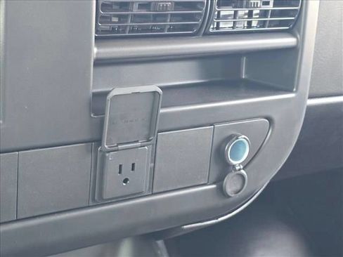 New 2026 Chevrolet Express 2500 w/ Driver Convenience Package RWD image 19