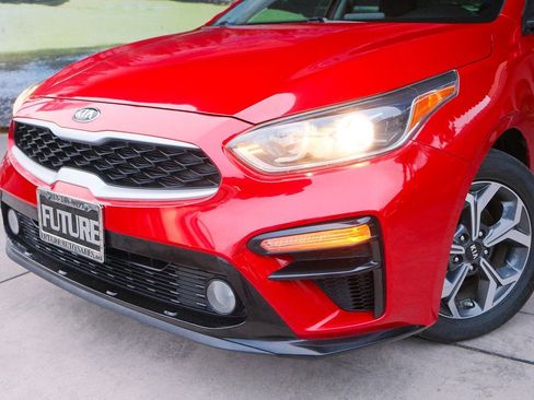 Used 2020 Kia Forte LXS image 8