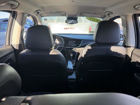 Used 2022 Buick Encore Preferred w/ Safety Package image 12