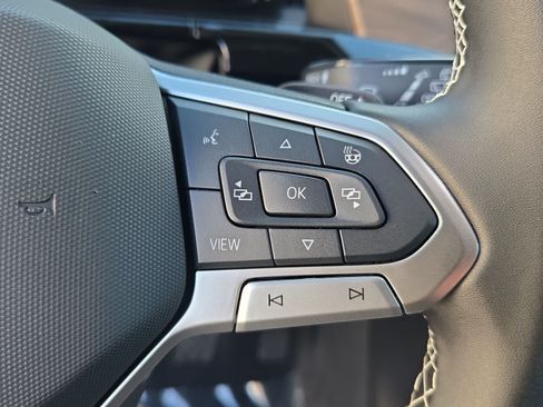 Used 2026 Volkswagen Atlas SE AWD/4WD image 24