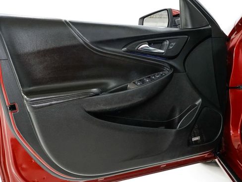 Used 2017 Chevrolet Malibu LT w/ Leather Package image 7