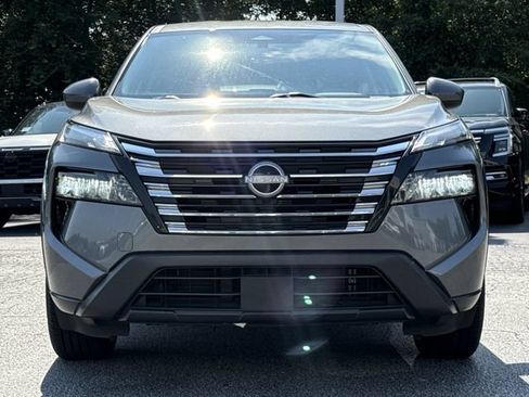 Used 2024 Nissan Rogue SV FWD image 28